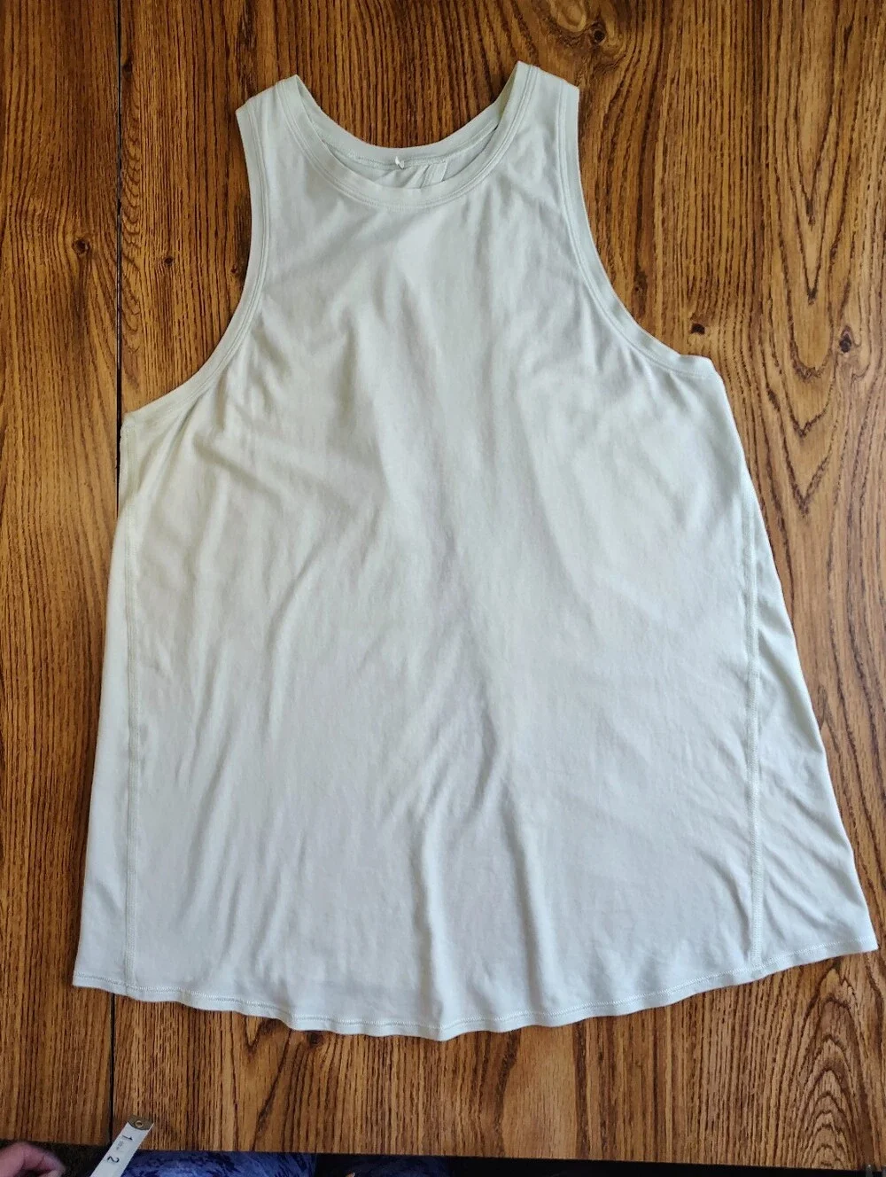 Lululemon All Tied Up Tank Top Very Light Green Spring cotton sz 8 (M).